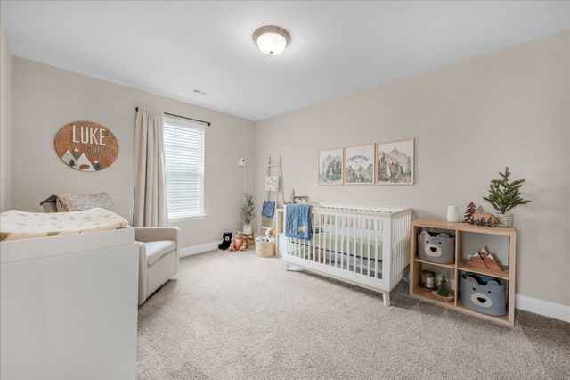 585 Oakvale Ln, Mount Juliet, TN 37122