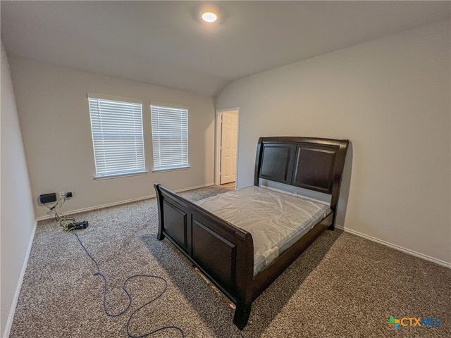 100 Taggart Trail, Jarrell, TX 76537