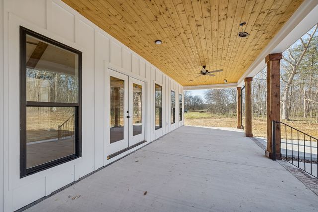 8533 Twelve Corners Rd, Lascassas, TN 37085