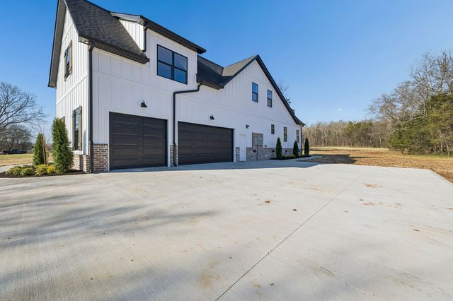 8533 Twelve Corners Rd, Lascassas, TN 37085