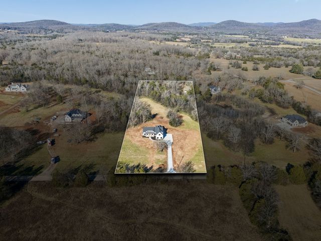 8533 Twelve Corners Rd, Lascassas, TN 37085