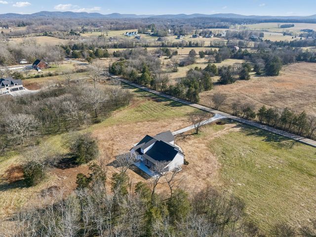 8533 Twelve Corners Rd, Lascassas, TN 37085