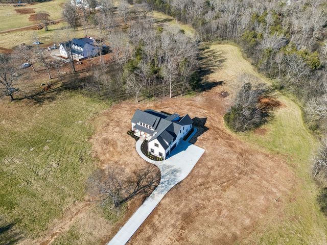 8533 Twelve Corners Rd, Lascassas, TN 37085