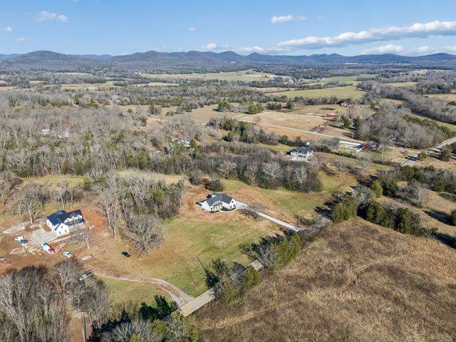 8533 Twelve Corners Rd, Lascassas, TN 37085