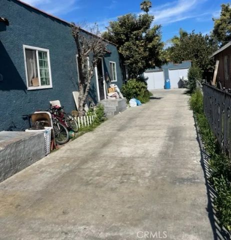 135 E 77th, Los Angeles, CA 90003