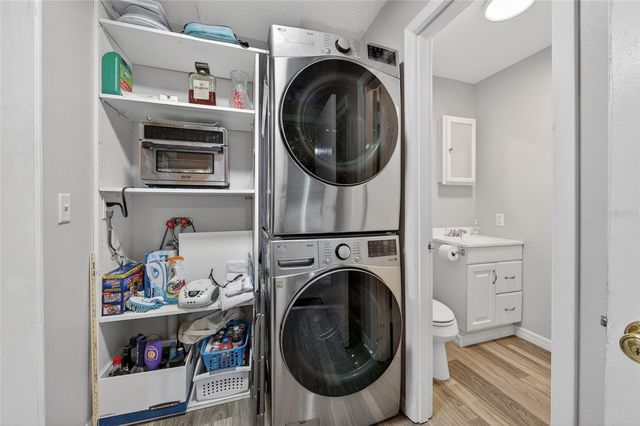 805 E 14TH AVENUE, New Smyrna Beach, FL 32169