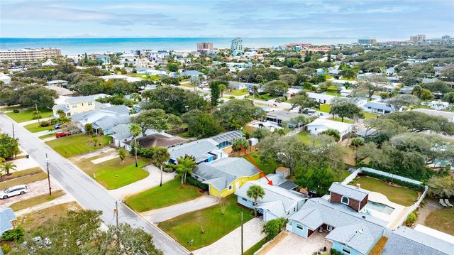 805 E 14TH AVENUE, New Smyrna Beach, FL 32169