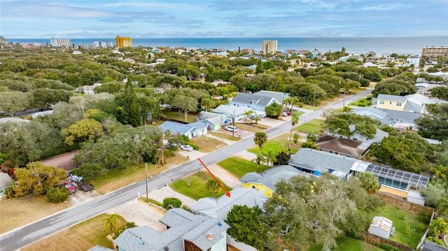 805 E 14TH AVENUE, New Smyrna Beach, FL 32169