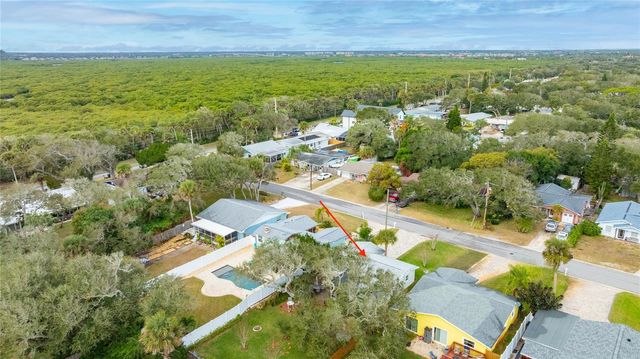 805 E 14TH AVENUE, New Smyrna Beach, FL 32169