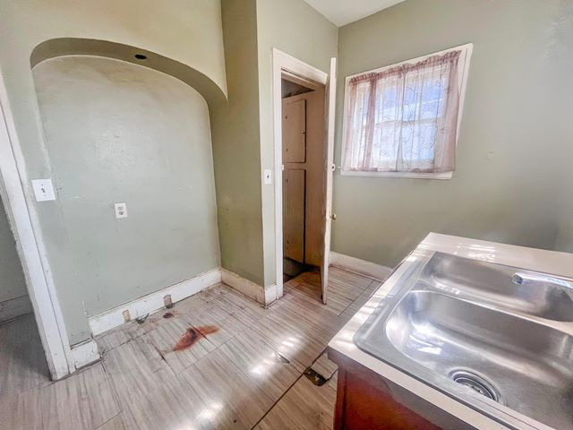 1163 Atkinson Street, Detroit City, MI 48202