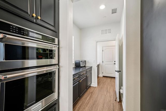 33294 Barmetta Lane, Temecula, CA 92592