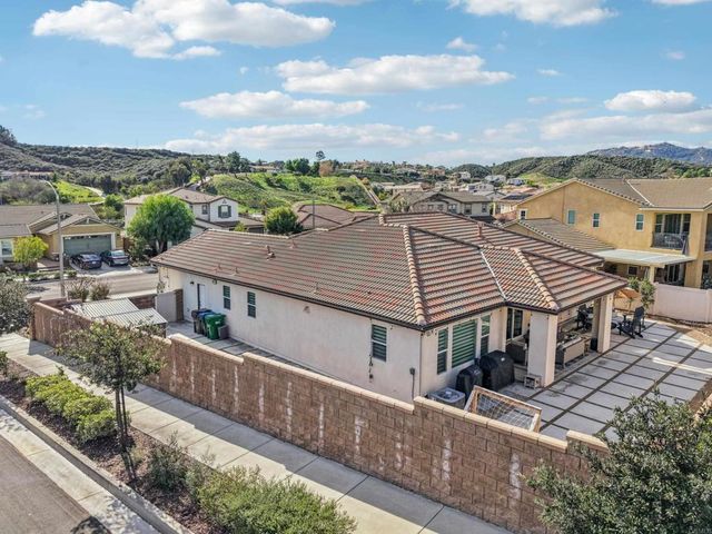 33294 Barmetta Lane, Temecula, CA 92592