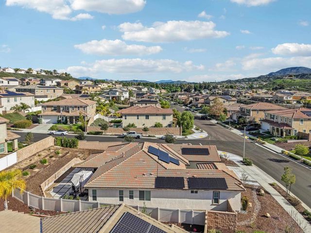 33294 Barmetta Lane, Temecula, CA 92592