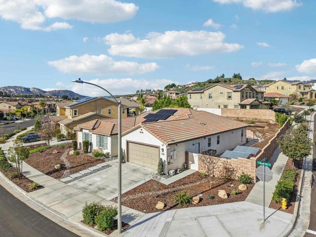 33294 Barmetta Lane, Temecula, CA 92592