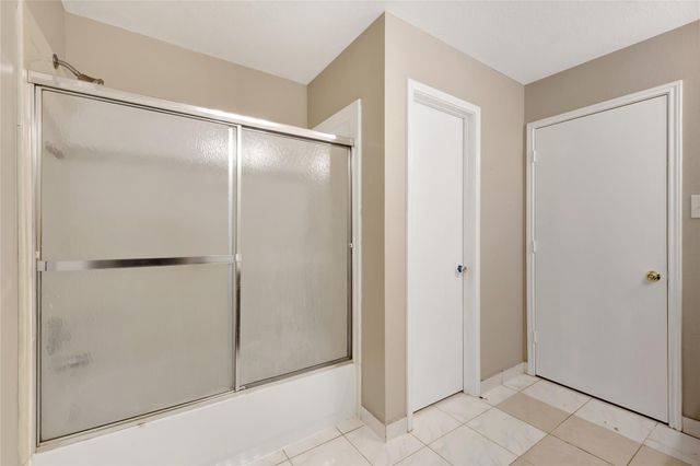 11019 Cayman Mist Drive, Houston, TX 77075