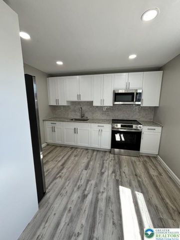 2824 Arcadia Avenue, Allentown City, PA 18103