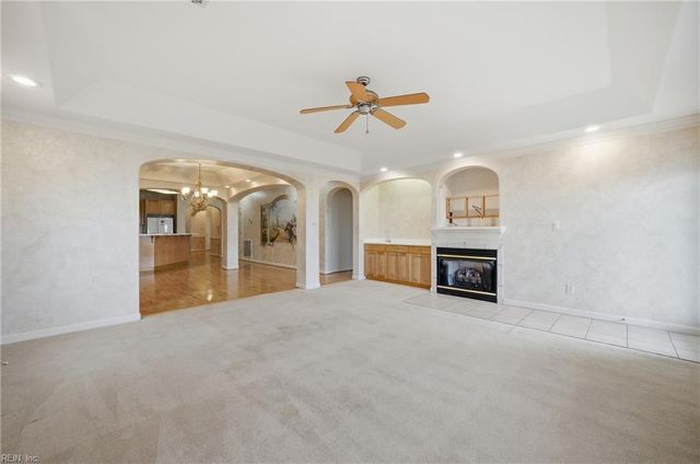 3160 Page Ave Apt 200, Virginia Beach, VA 23451