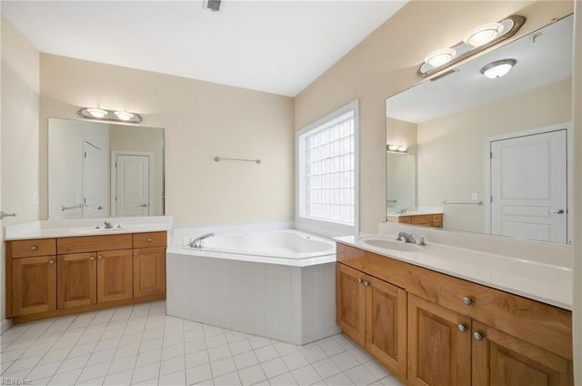 3160 Page Ave Apt 200, Virginia Beach, VA 23451