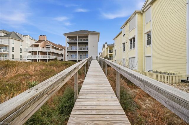 3160 Page Ave Apt 200, Virginia Beach, VA 23451