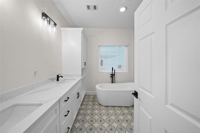 1411 Bayou Street, Houston, TX 77020