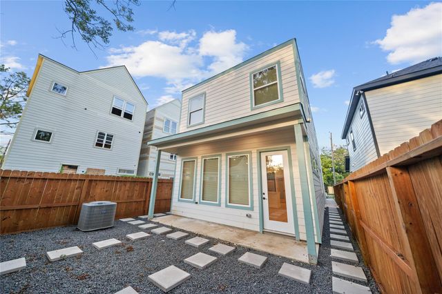1411 Bayou Street, Houston, TX 77020