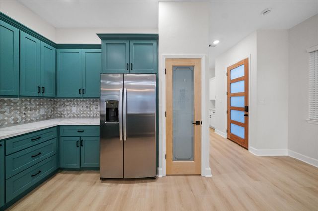 1411 Bayou Street, Houston, TX 77020