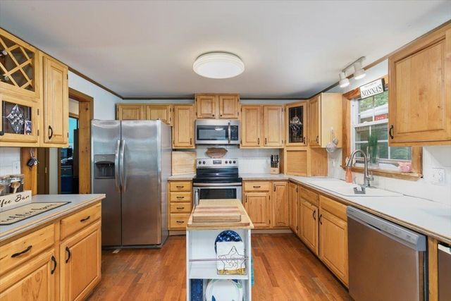 14 Dyer Avenue, Salem, NH 03079