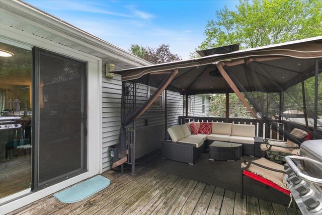 14 Dyer Avenue, Salem, NH 03079