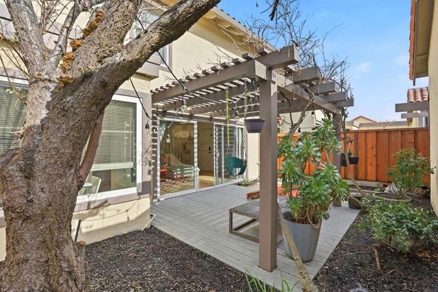 1558 Calle Enrique, Pleasanton, CA 94566