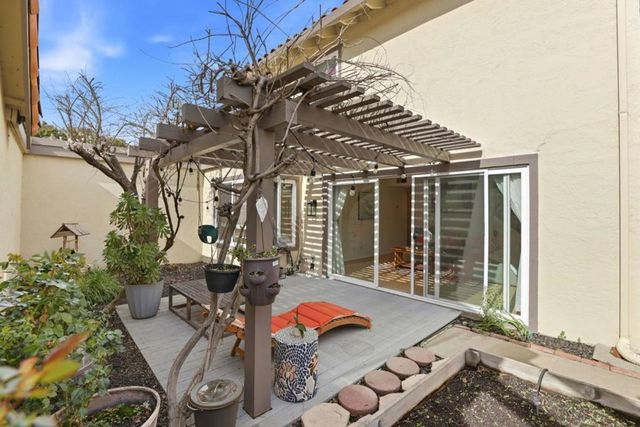 1558 Calle Enrique, Pleasanton, CA 94566