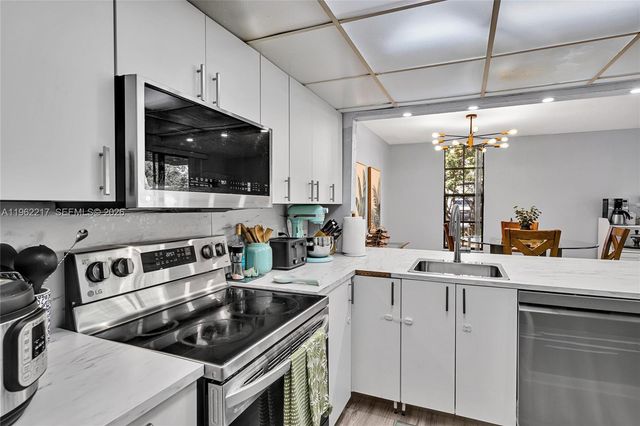 781 SE 1st Way 79, Deerfield Beach, FL 33441