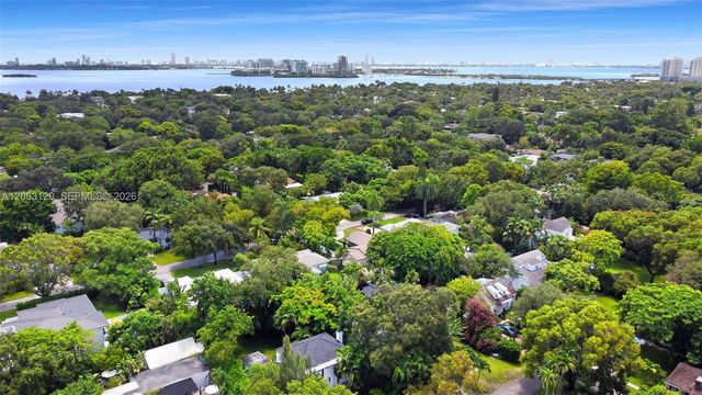 9350 NE 9th Place, Miami Shores, FL 33138