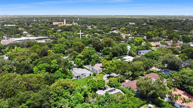9350 NE 9th Place, Miami Shores, FL 33138