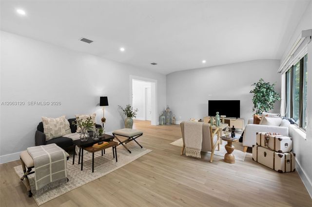 9350 NE 9th Place, Miami Shores, FL 33138
