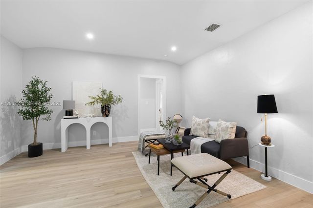 9350 NE 9th Place, Miami Shores, FL 33138