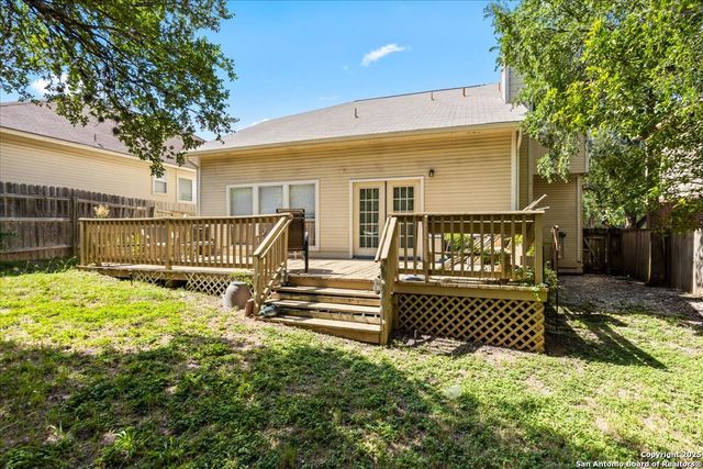 115 Morgans Cir, San Antonio, TX 78216