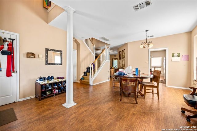 115 Morgans Cir, San Antonio, TX 78216