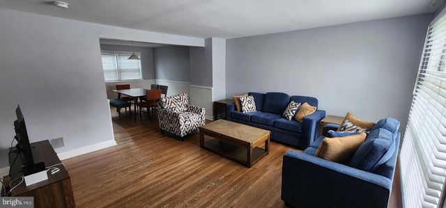 1033 MARLAU DR, Baltimore, MD 21212