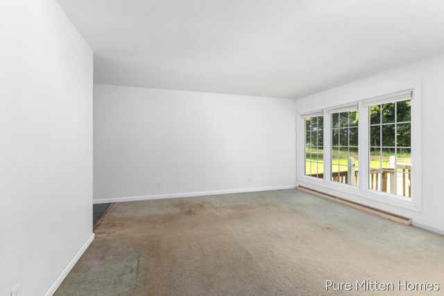 6118 N Hawley Highway, Belding, MI 48809