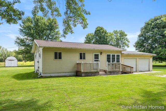 6118 N Hawley Highway, Belding, MI 48809
