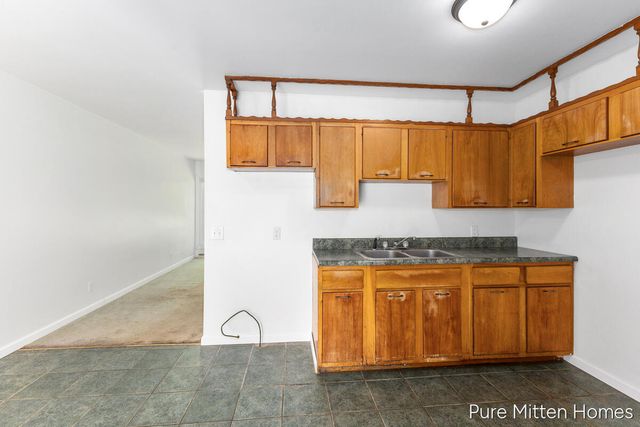 6118 N Hawley Highway, Belding, MI 48809