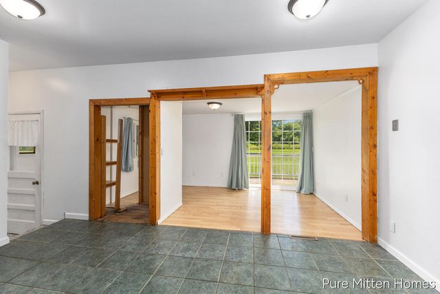 6118 N Hawley Highway, Belding, MI 48809