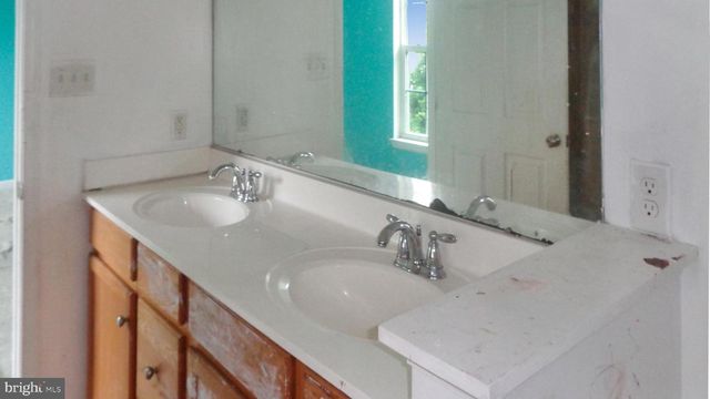 1520 JASON DR, Cinnaminson, NJ 08077