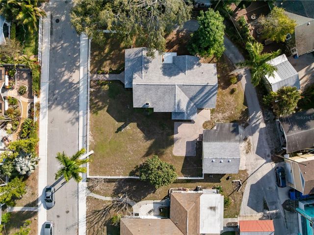 1715 6TH AVENUE W, Bradenton, FL 34205