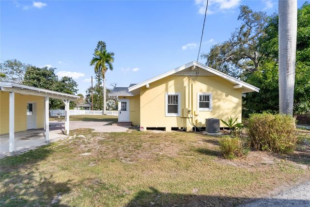 1715 6TH AVENUE W, Bradenton, FL 34205
