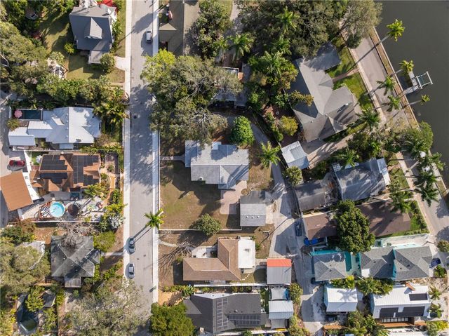 1715 6TH AVENUE W, Bradenton, FL 34205