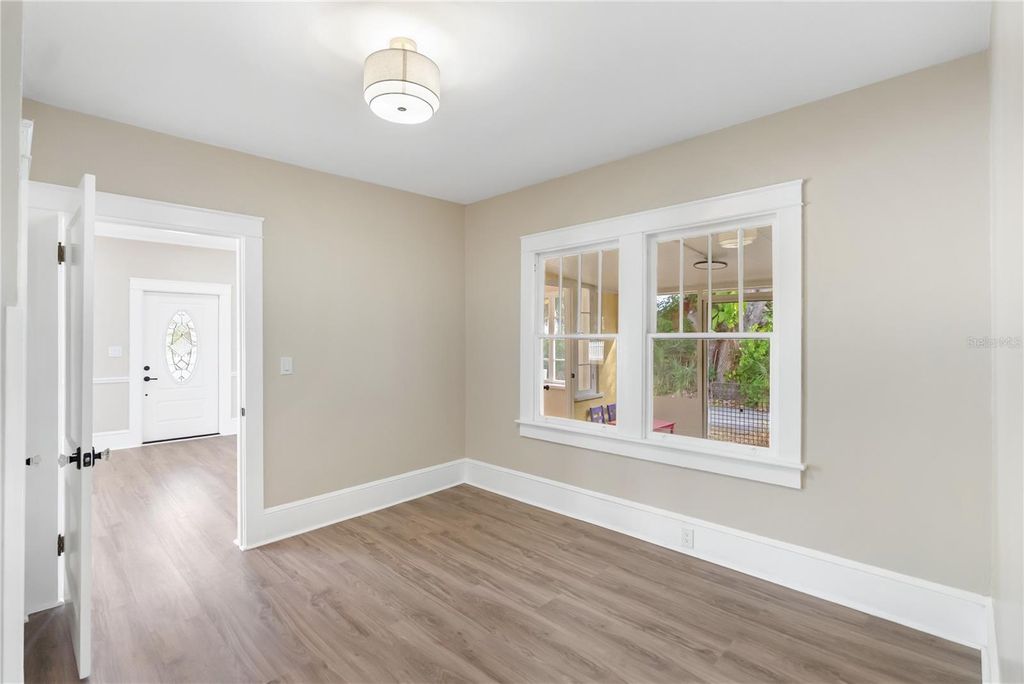 Image 44 of property listing at 1715 6TH AVENUE W, Bradenton, FL 34205