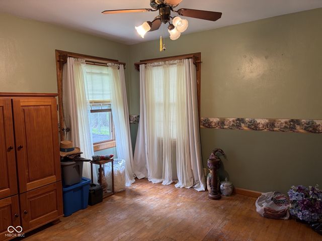 416 N McCullum, Knightstown, IN 46148