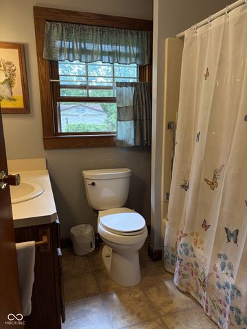 416 N McCullum, Knightstown, IN 46148