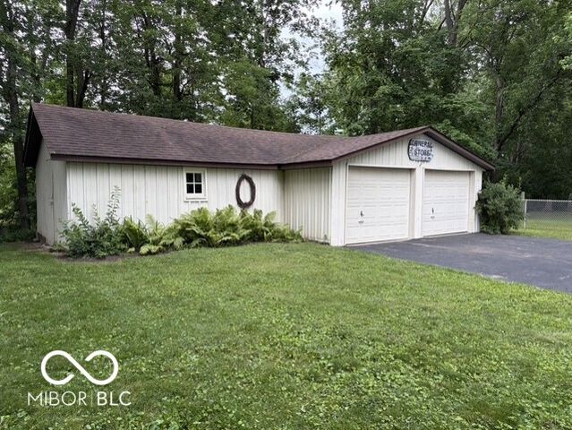 416 N McCullum, Knightstown, IN 46148